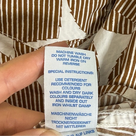 Boden, Brown and White Button Down Shirt. Size 10R. In excellent condition! - Picture 5 of 6